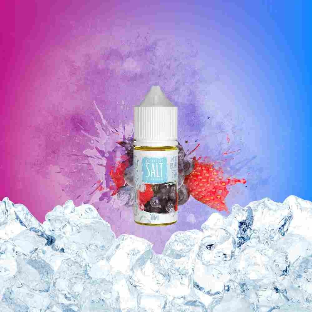 Skwezed Iced Mixed Berries 30ml nicsalt a refreshing trifecta of in-season berries, this e-juice promises an exhilarating experience. The blend of bold blueberry, ripe raspberry, and sweet strawberry, all enveloped in frosty flavors, creates a unique and invigorating vaping sensation. Each taste builds on the last, offering a refreshing journey through the frosted essence of these vibrant berries Blend ratio: 30pg/70vg Nicotine : 25 mg, 50 mg Bottle Size : 30 ml Gorilla Chubby